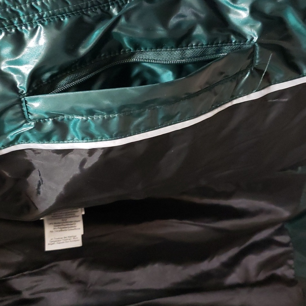 DKNY Forest Green Puffer Style Short Jacket, Faux Fur Trim Hood, S - Picture 7 of 9